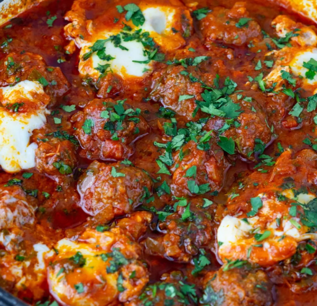 طاجين الكفتة بالبيض